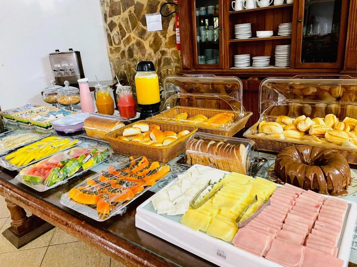 Hotel Velejador,Ha 5 Minutos Do Centro Historico Araquari Eksteriør billede